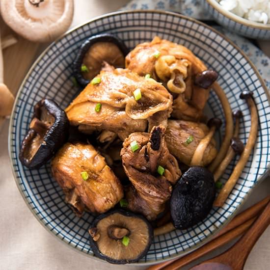 Braised Chicken with Mushrooms