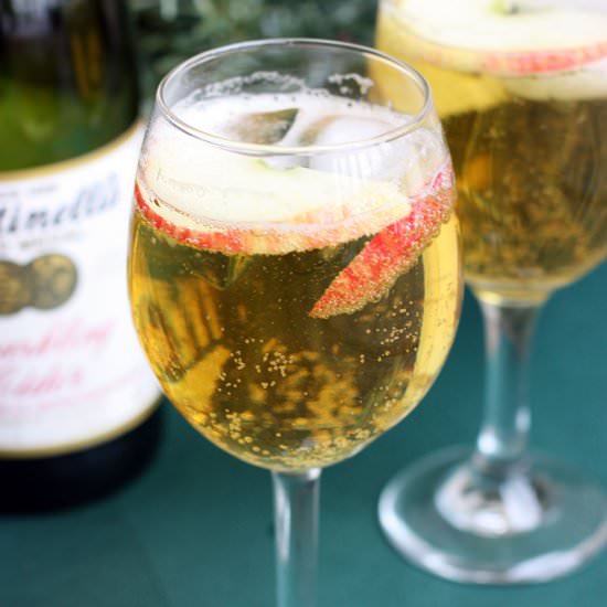 Homemade Sparkling Apple Cider