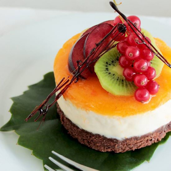 Mango Cheesecake with Brownie Crust