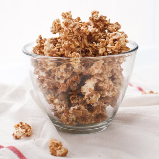 Vegan Maple Caramel Popcorn
