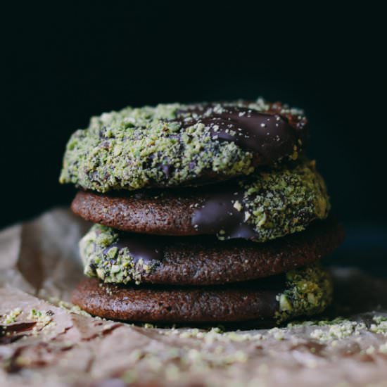 Soft + Chewy Molasses Cookies