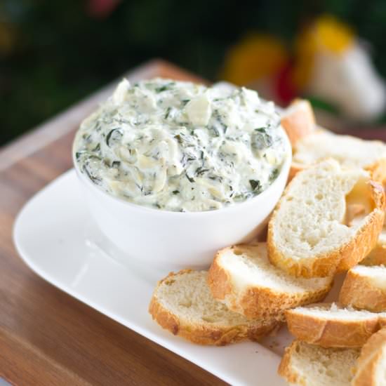 Crock Pot Spinach & Artichoke Dip
