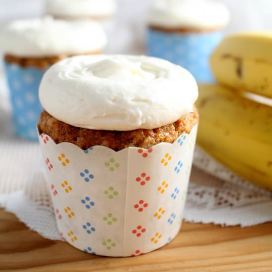 Banana Oatmeal Cupcakes