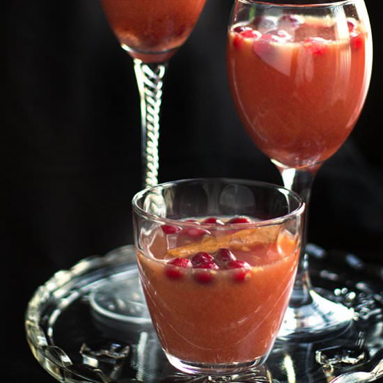 Spiced Cranberry & Orange Cocktail