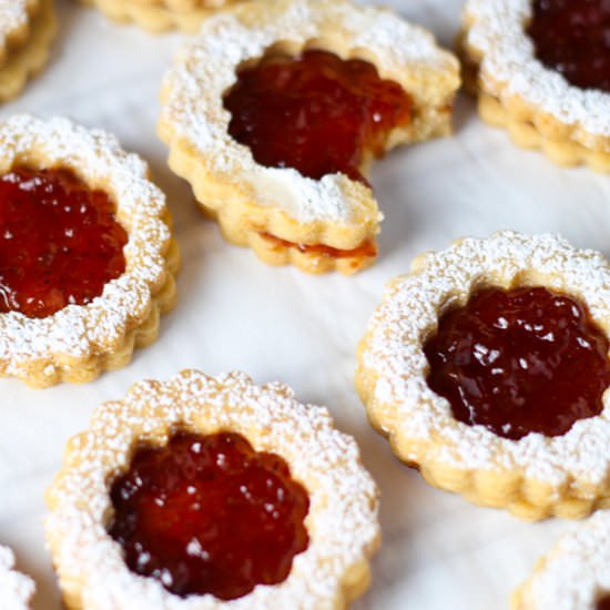 Linzer Cookies with Strawberry Jam