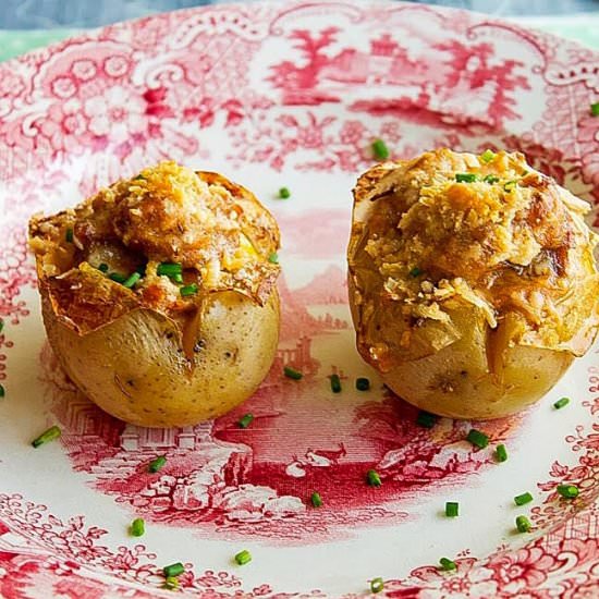 jack potatos with roasted meat