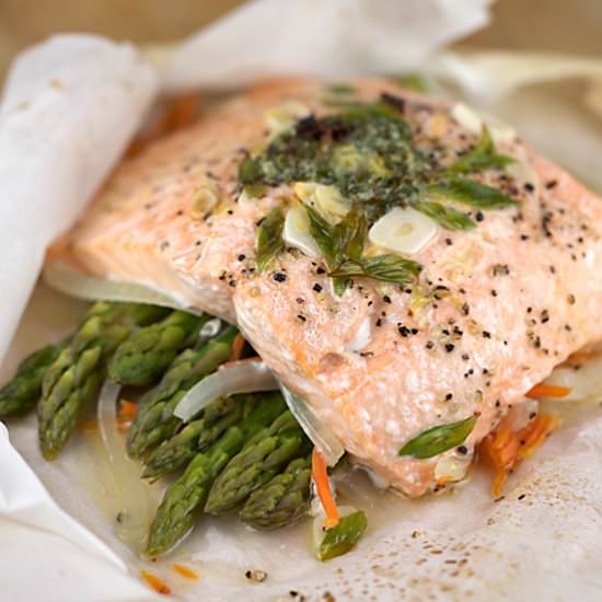 Salmon en Papillote with Vegetables