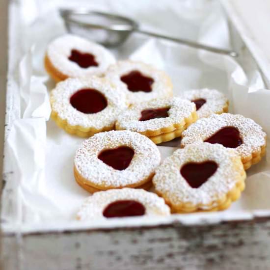 Spitzbuben (Christmas Cookies)