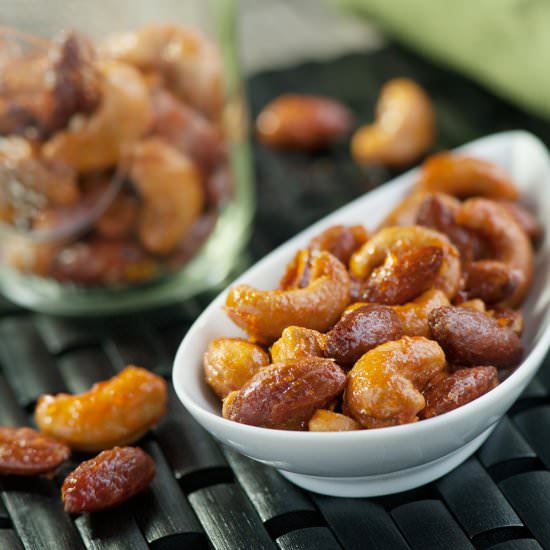 Sriracha Honey Glazed Nuts