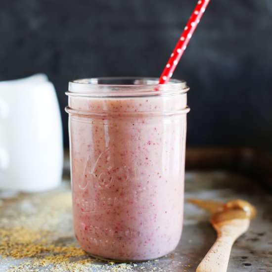 Strawberry Almond Smoothie