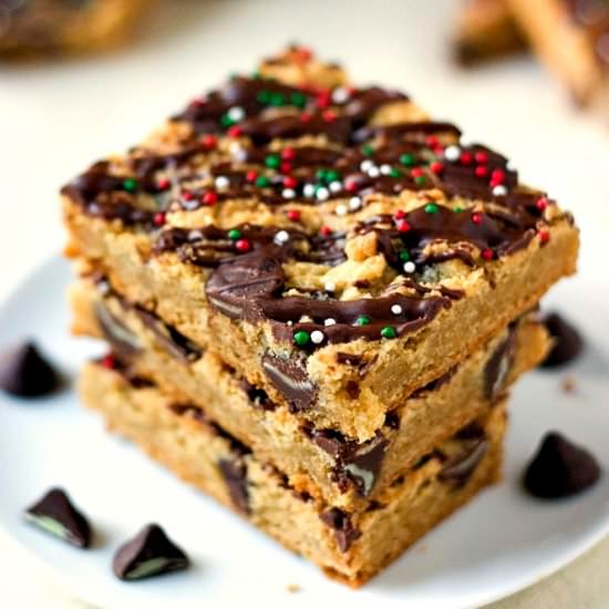 Mint Chocolate Chip Cookie Bars