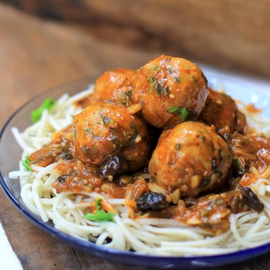 Chicken Meatballs Stuffed With Nuts