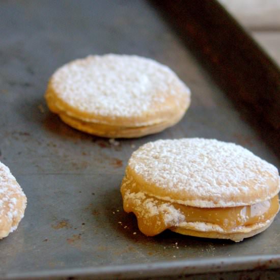Dulce de Leche Shortbread Cookies