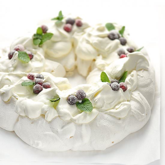 Holiday Pavlova Wreath