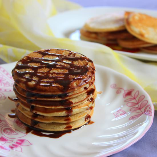 Eggless Whole Wheat Banana Pancakes