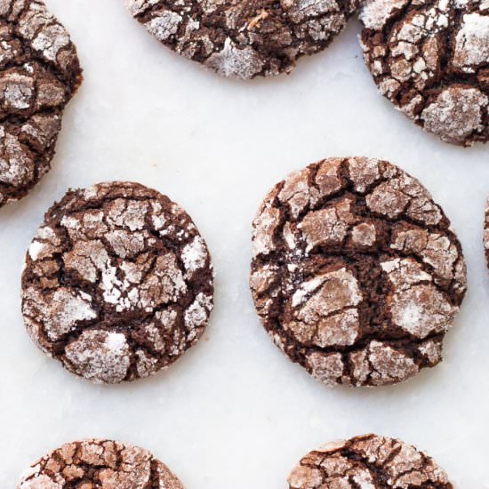 Eggless Chocolate Crinkle Cookies
