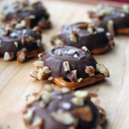 Easy Homemade Turtles