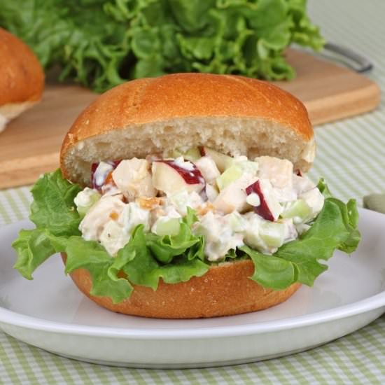 Leah’s Chicken Salad Sandwich