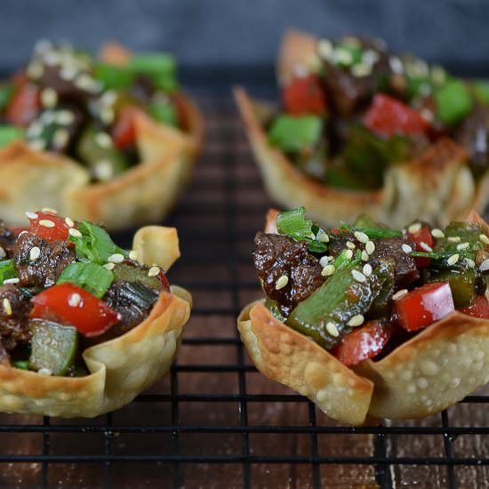Pepper Steak in Wonton Cups