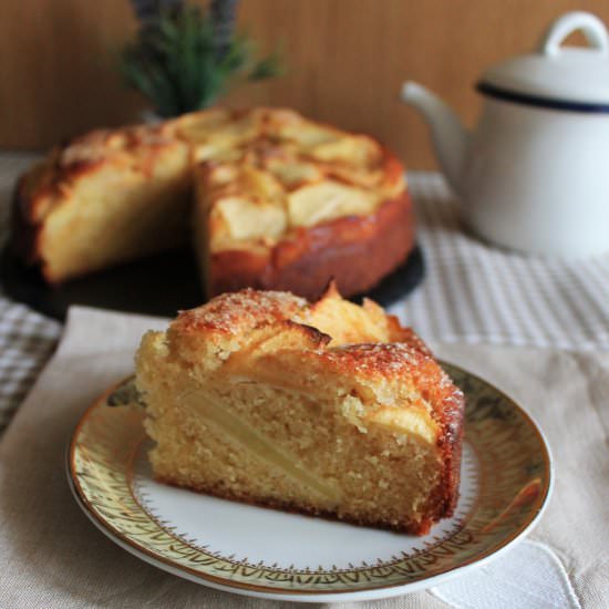 Apple Rum Cake