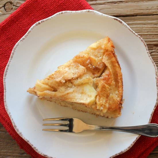 Apple and Cinnamon Cake
