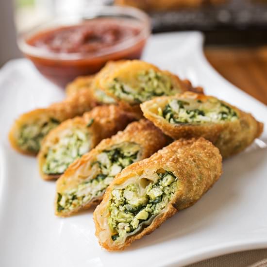 Crispy Chicken & Spinach Egg Rolls