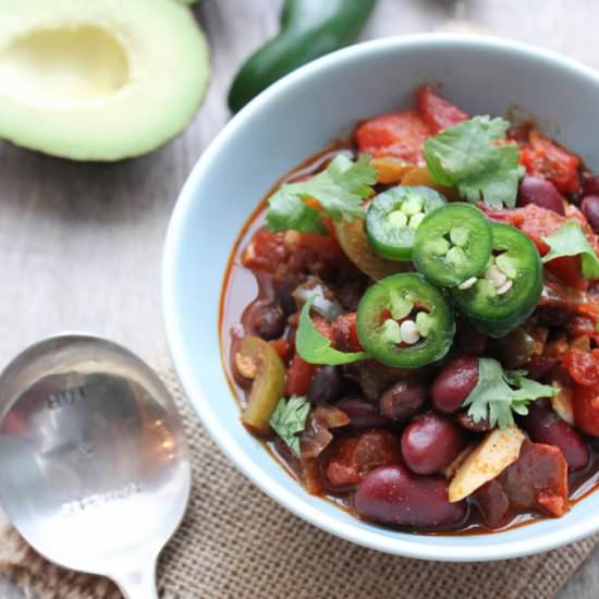Multi Bean Garlicky Vegan Chili