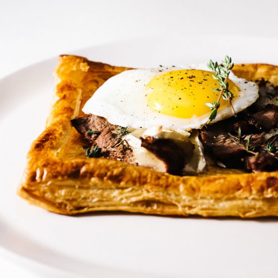 Roast Beef & Brie Breakfast Tarts