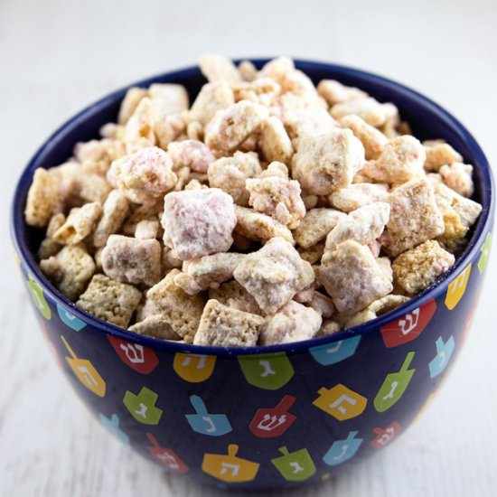 Candy Cane Crunch Puppy Chow