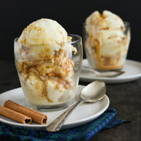 Eggnog Caramel & Graham Ice Cream