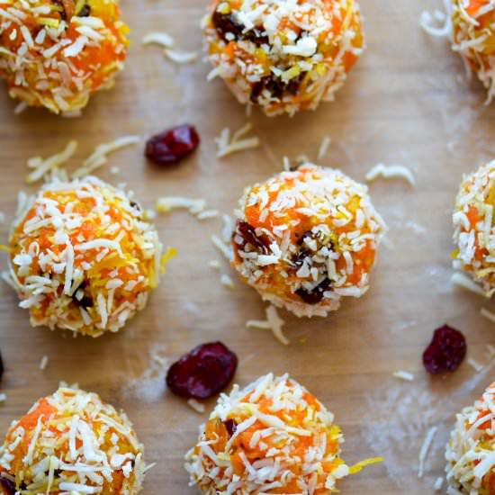 Indian Gajar Halwa Ladoo
