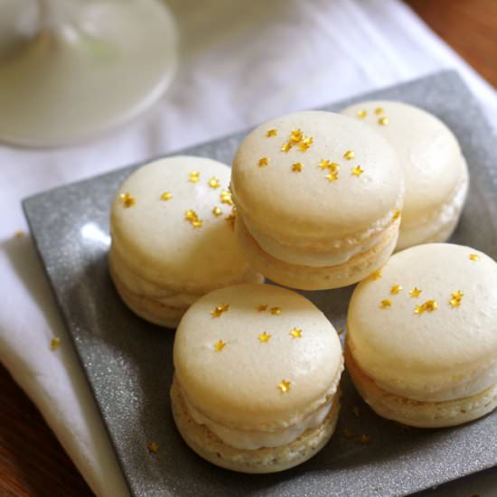 Champagne macarons