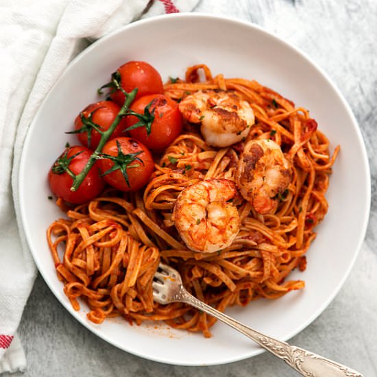 Garlic Tomato Shrimp Linguine