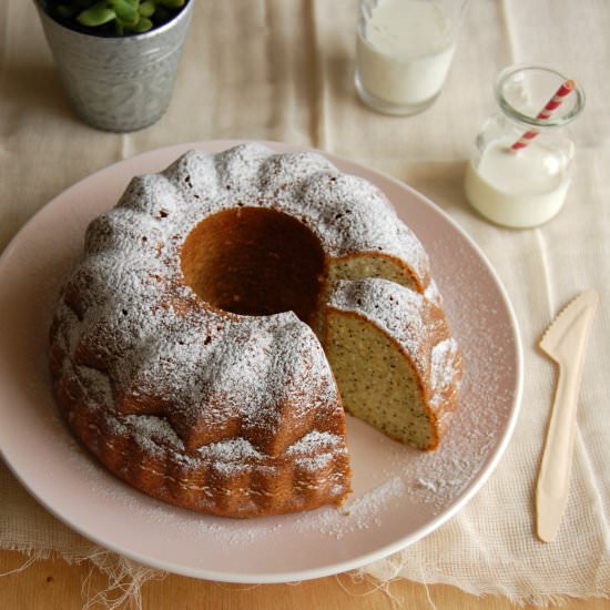 Lemon poppy seed whipped cream cake