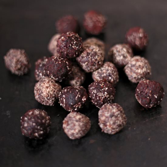 Cranberry and Almond Energy Balls