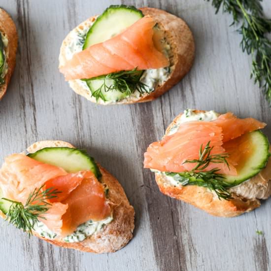 Salmon Yogurt Canapes