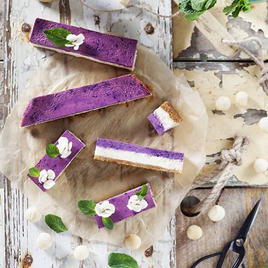 Macadamia Blueberry Cheesecake