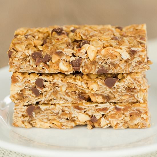 PB-Chocolate Chip Granola Bars