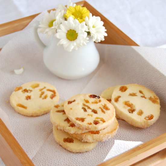 Golden raisin cookies