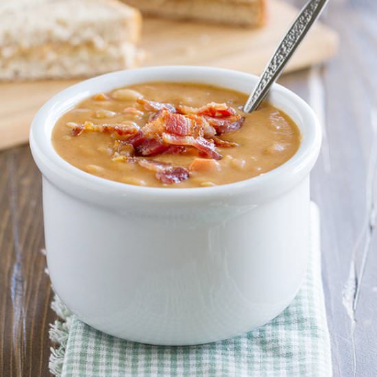 Homemade Bean and Bacon Soup