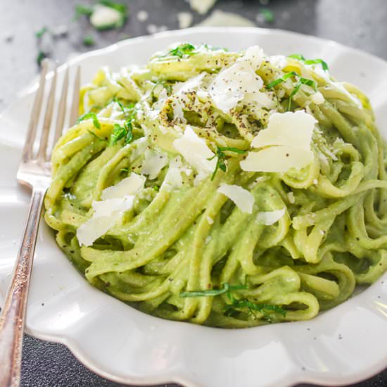 Creamy Avocado and Spinach Pasta