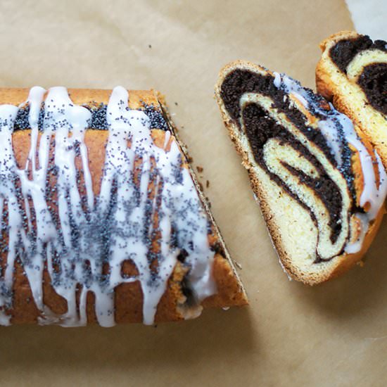 Poppyseed cake