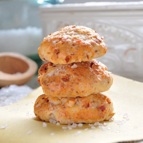 Bread with bacon and almonds