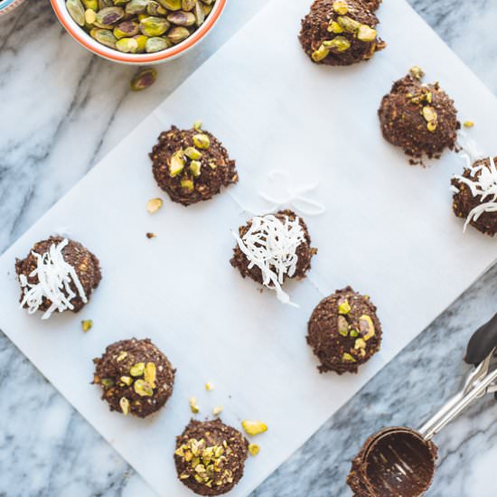 Chocolate & Pistachio Power Bites