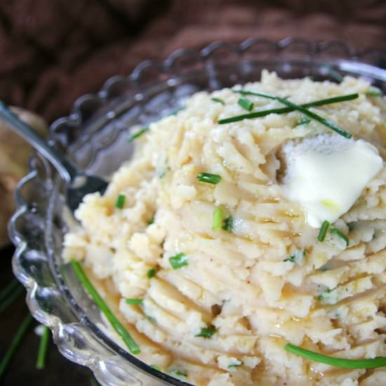 Slow Cooker Garlic Mashed Potatoes