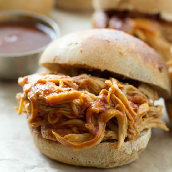 2-Ingredient BBQ Pulled Chicken