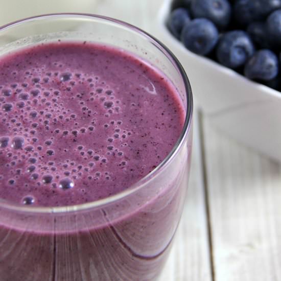 Blueberry Almond Ginger Smoothie
