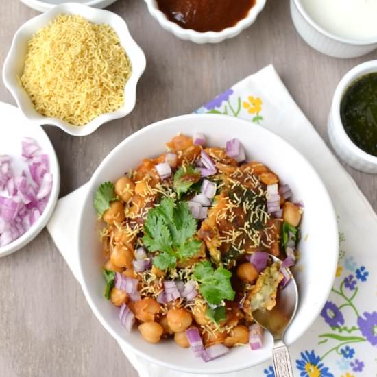 Chole-Aloo Tikki Chaat