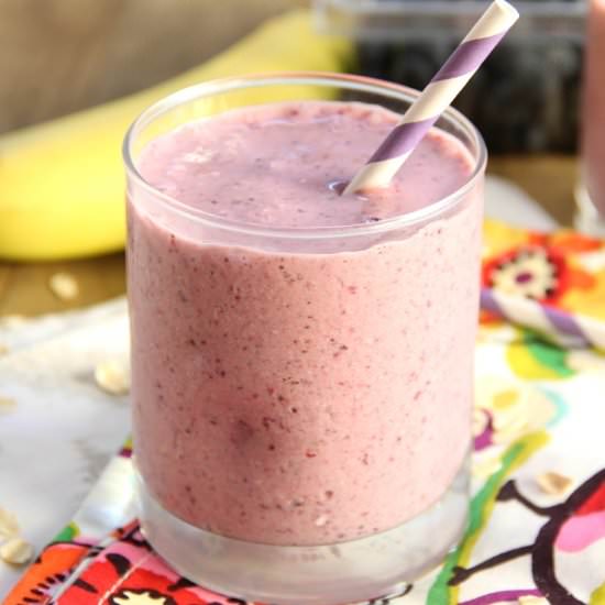 Berry and Banana Breakfast Smoothie