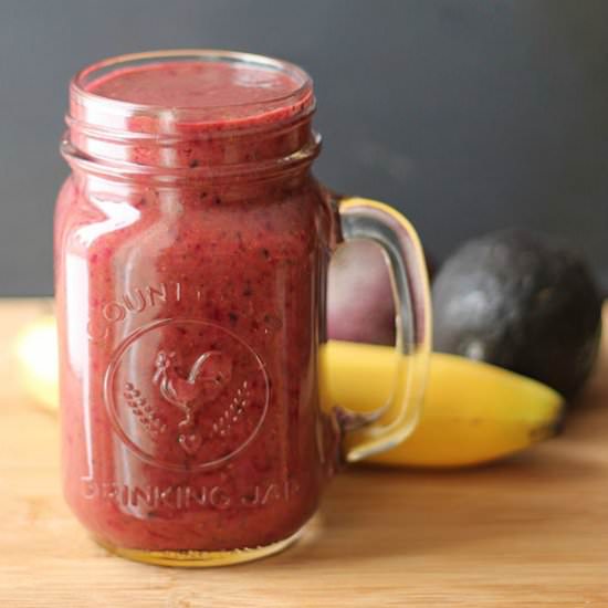Berry, Beet, and Ginger Smoothie
